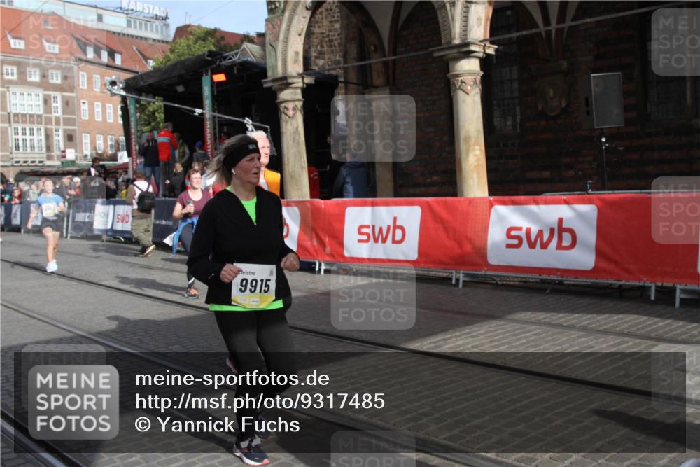 05.10.2025 - 20. swb-Marathon Bremen Yannick Fuchs http://msf.ph/oto/9317485 05.10.2025 11:04:43 Ziel 9623, 9750, 9771, 9915, 10485, 10532, 11196 meine-sportfotos.de
