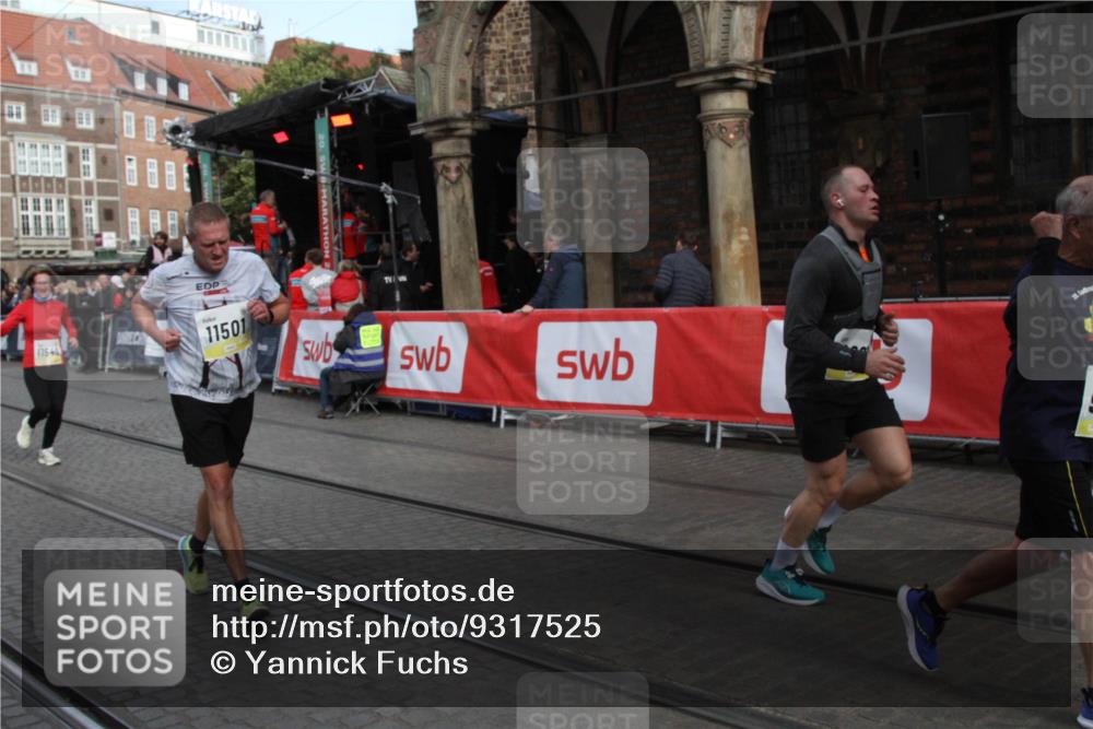 05.10.2025 - 20. swb-Marathon Bremen Yannick Fuchs http://msf.ph/oto/9317525 05.10.2025 11:05:22 Ziel 9440, 9515, 9690, 9908, 9944, 10255, 10990, 11501, 11540 meine-sportfotos.de