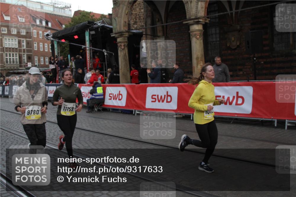 05.10.2025 - 20. swb-Marathon Bremen Yannick Fuchs http://msf.ph/oto/9317633 05.10.2025 11:07:36 Ziel 9780, 10037, 10585, 10776, 11159, 11584 meine-sportfotos.de