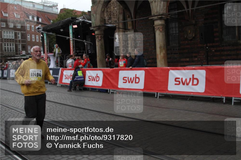 05.10.2025 - 20. swb-Marathon Bremen Yannick Fuchs http://msf.ph/oto/9317820 05.10.2025 11:13:09 Ziel 11170, 11494 meine-sportfotos.de