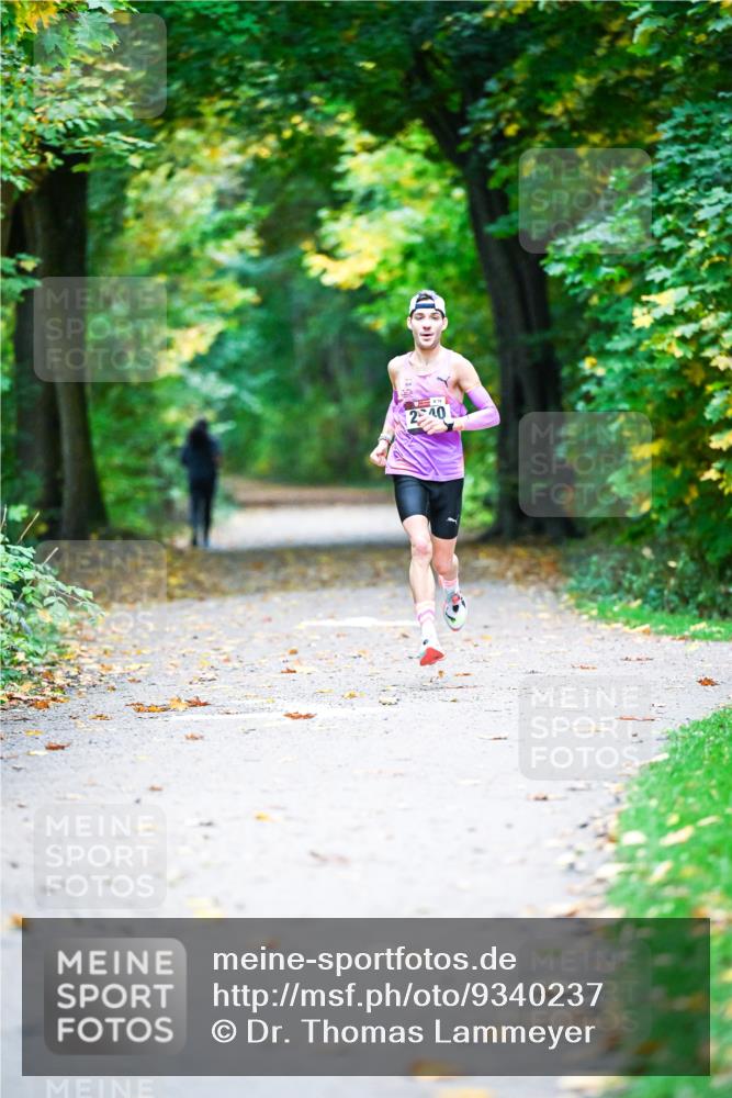 12.10.2025 - Bramfelder Halbmarathon 2025 Dr. Thomas Lammeyer http://msf.ph/oto/9340237 12.10.2025 09:44:40 Laufen 240 meine-sportfotos.de