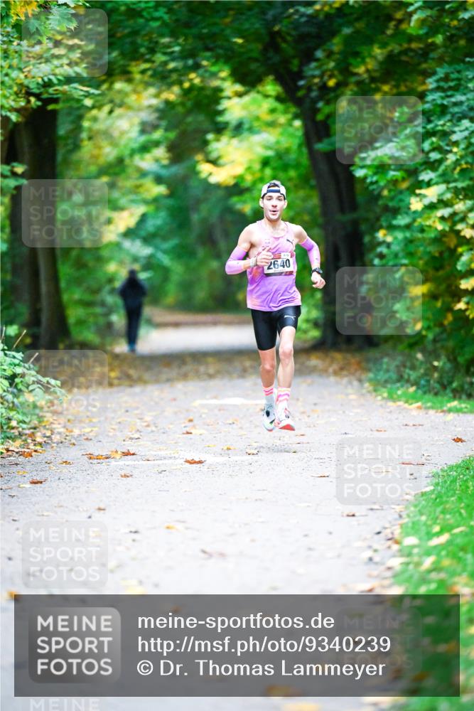 12.10.2025 - Bramfelder Halbmarathon 2025 Dr. Thomas Lammeyer http://msf.ph/oto/9340239 12.10.2025 09:44:41 Laufen 2640 meine-sportfotos.de