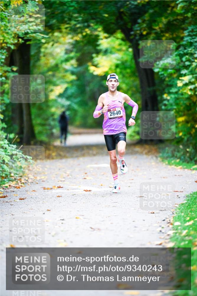 12.10.2025 - Bramfelder Halbmarathon 2025 Dr. Thomas Lammeyer http://msf.ph/oto/9340243 12.10.2025 09:44:41 Laufen 2640 meine-sportfotos.de
