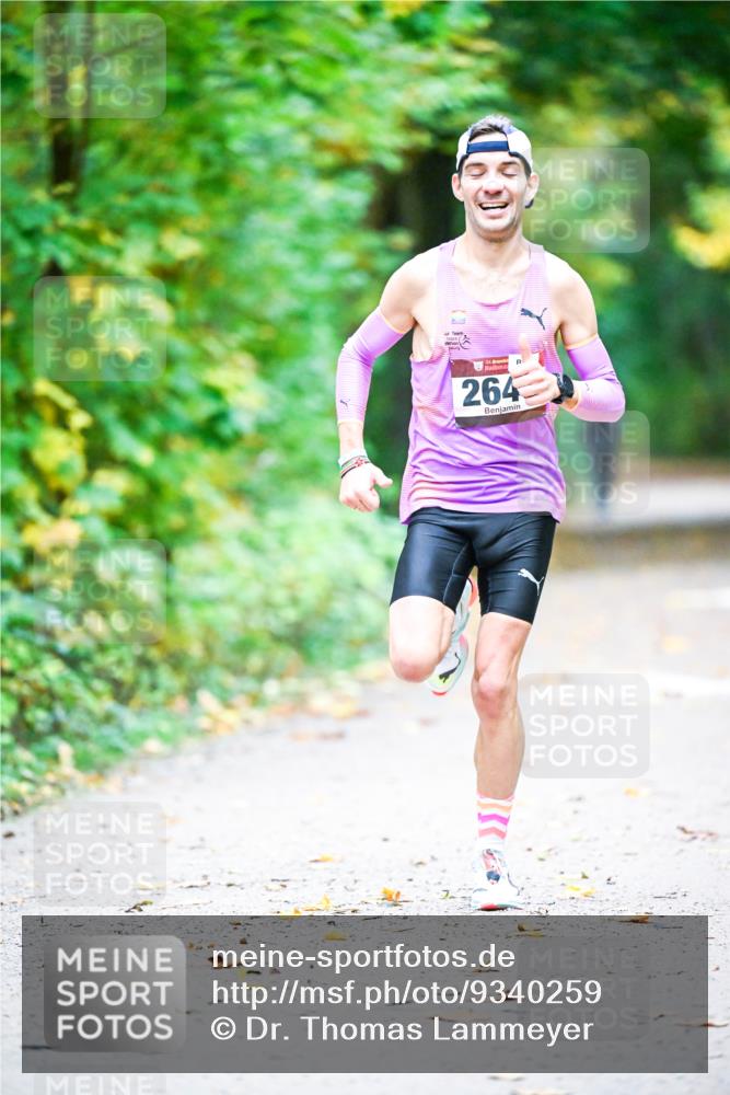 12.10.2025 - Bramfelder Halbmarathon 2025 Dr. Thomas Lammeyer http://msf.ph/oto/9340259 12.10.2025 09:44:43 Laufen 264 meine-sportfotos.de