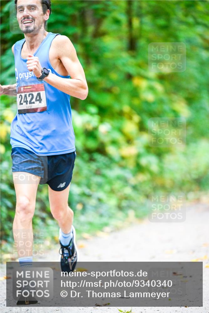 12.10.2025 - Bramfelder Halbmarathon 2025 Dr. Thomas Lammeyer http://msf.ph/oto/9340340 12.10.2025 09:46:01 Laufen 2424 meine-sportfotos.de