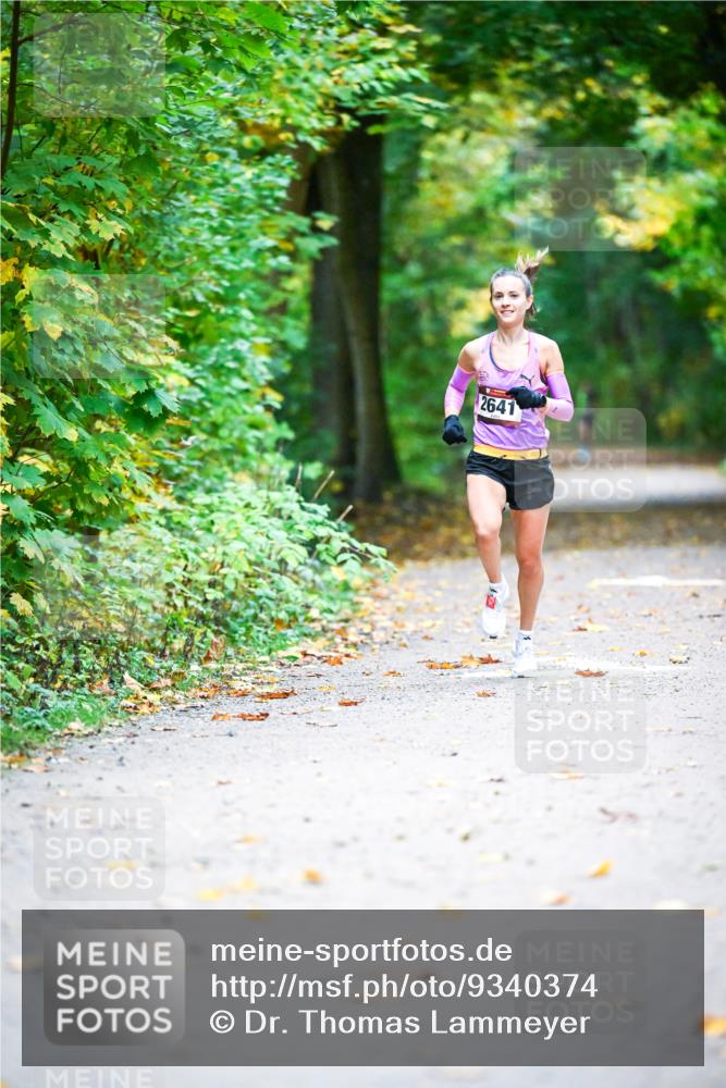 12.10.2025 - Bramfelder Halbmarathon 2025 Dr. Thomas Lammeyer http://msf.ph/oto/9340374 12.10.2025 09:46:25 Laufen 2641 meine-sportfotos.de