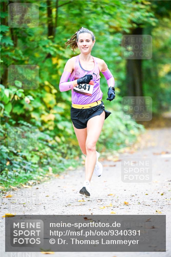 12.10.2025 - Bramfelder Halbmarathon 2025 Dr. Thomas Lammeyer http://msf.ph/oto/9340391 12.10.2025 09:46:28 Laufen 641 meine-sportfotos.de