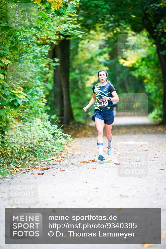 12.10.2025 - Bramfelder Halbmarathon 2025 Dr. Thomas Lammeyer http://msf.ph/oto/9340395 12.10.2025 09:46:50 Laufen 2876 meine-sportfotos.de