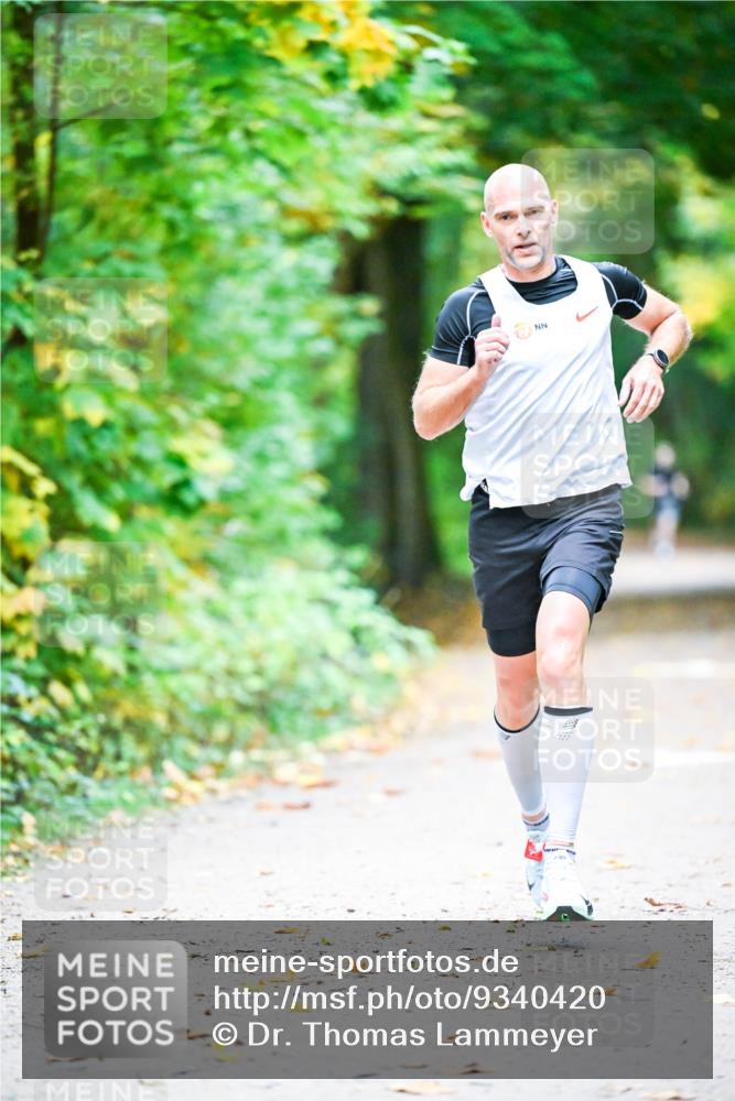12.10.2025 - Bramfelder Halbmarathon 2025 Dr. Thomas Lammeyer http://msf.ph/oto/9340420 12.10.2025 09:47:12 Laufen  meine-sportfotos.de