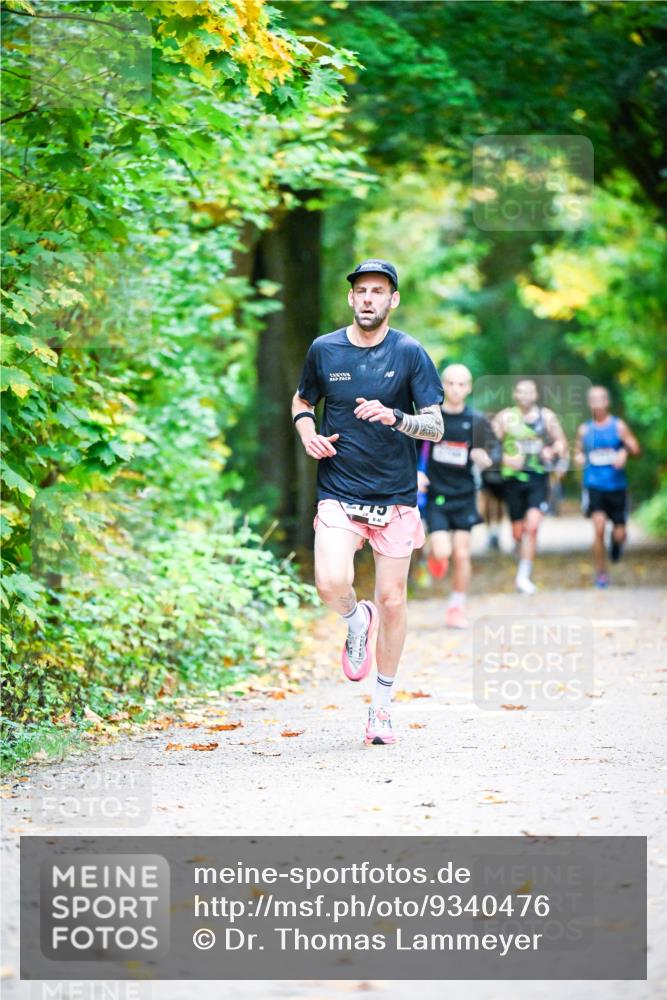 12.10.2025 - Bramfelder Halbmarathon 2025 Dr. Thomas Lammeyer http://msf.ph/oto/9340476 12.10.2025 09:47:46 Laufen  meine-sportfotos.de