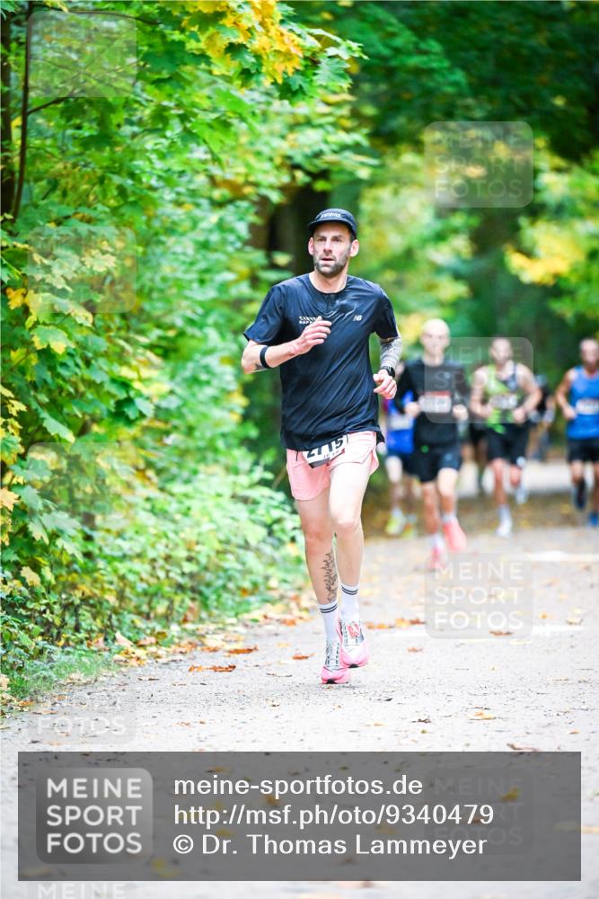 12.10.2025 - Bramfelder Halbmarathon 2025 Dr. Thomas Lammeyer http://msf.ph/oto/9340479 12.10.2025 09:47:46 Laufen 27157 meine-sportfotos.de