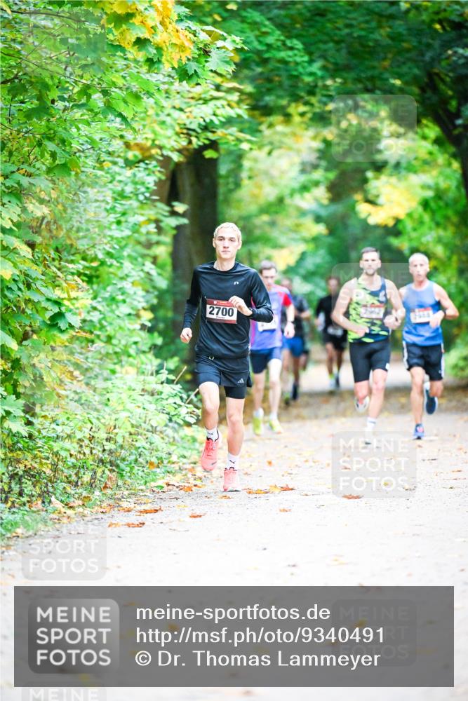 12.10.2025 - Bramfelder Halbmarathon 2025 Dr. Thomas Lammeyer http://msf.ph/oto/9340491 12.10.2025 09:47:49 Laufen 2962, 2700 meine-sportfotos.de