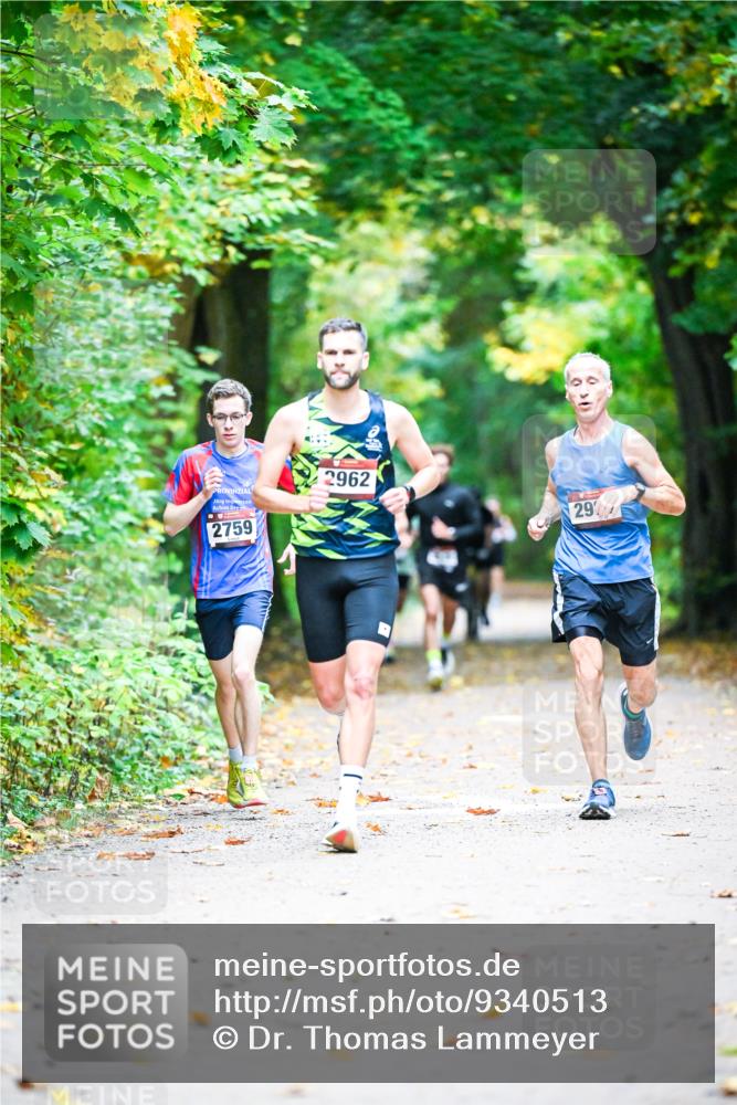 12.10.2025 - Bramfelder Halbmarathon 2025 Dr. Thomas Lammeyer http://msf.ph/oto/9340513 12.10.2025 09:47:52 Laufen 2759, 2962, 29 meine-sportfotos.de