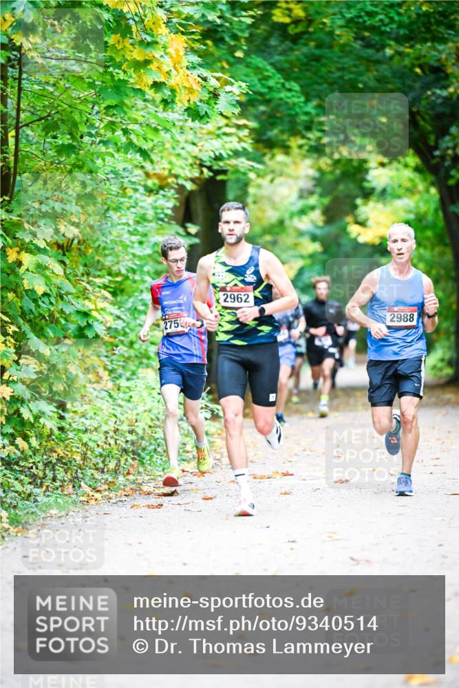 12.10.2025 - Bramfelder Halbmarathon 2025 Dr. Thomas Lammeyer http://msf.ph/oto/9340514 12.10.2025 09:47:52 Laufen 275, 2962, 2988 meine-sportfotos.de