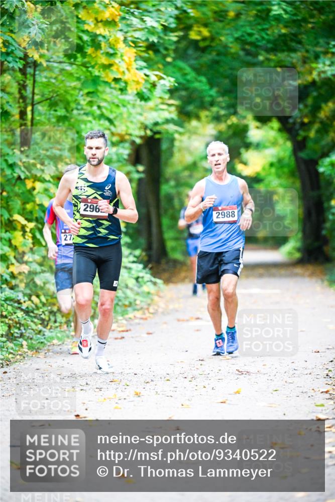 12.10.2025 - Bramfelder Halbmarathon 2025 Dr. Thomas Lammeyer http://msf.ph/oto/9340522 12.10.2025 09:47:54 Laufen 27, 296, 2988 meine-sportfotos.de