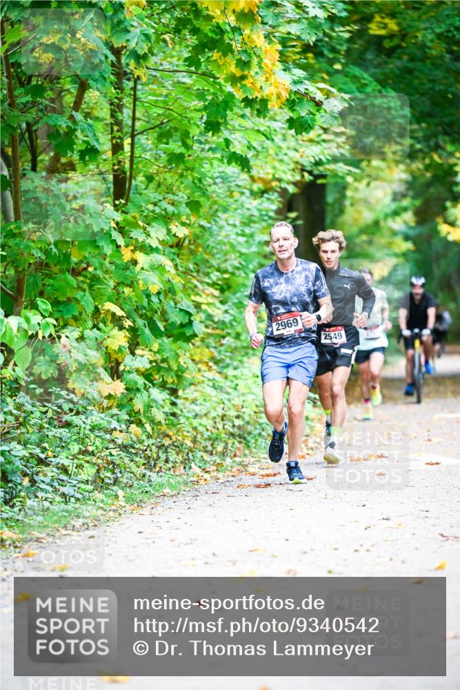 12.10.2025 - Bramfelder Halbmarathon 2025 Dr. Thomas Lammeyer http://msf.ph/oto/9340542 12.10.2025 09:47:57 Laufen 2969, 2549 meine-sportfotos.de