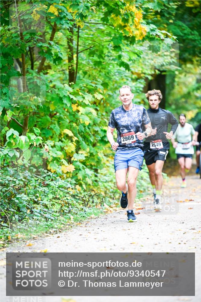 12.10.2025 - Bramfelder Halbmarathon 2025 Dr. Thomas Lammeyer http://msf.ph/oto/9340547 12.10.2025 09:47:58 Laufen 2969, 2549 meine-sportfotos.de