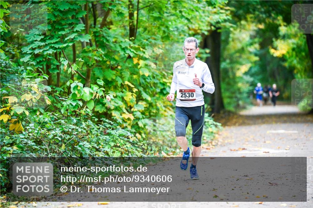 12.10.2025 - Bramfelder Halbmarathon 2025 Dr. Thomas Lammeyer http://msf.ph/oto/9340606 12.10.2025 09:48:24 Laufen 2530 meine-sportfotos.de