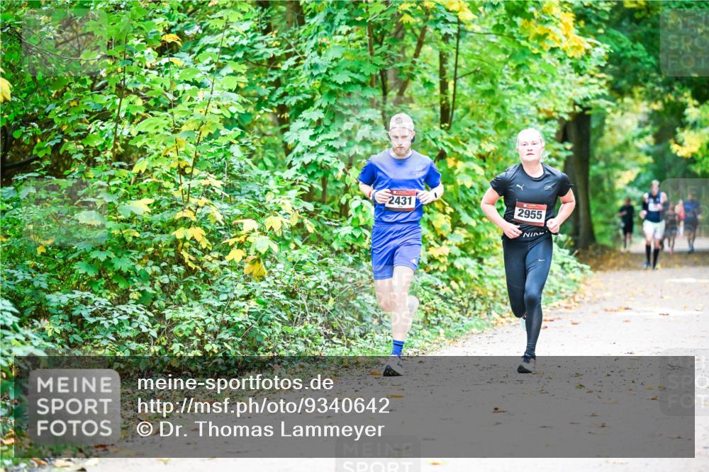 12.10.2025 - Bramfelder Halbmarathon 2025 Dr. Thomas Lammeyer http://msf.ph/oto/9340642 12.10.2025 09:48:44 Laufen 2431, 2955 meine-sportfotos.de