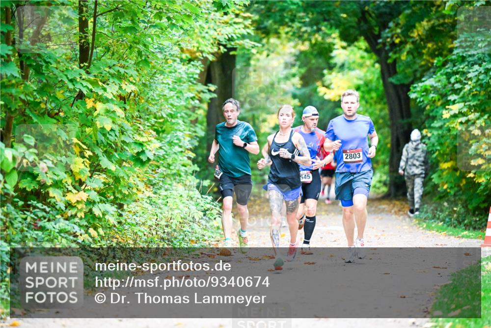 12.10.2025 - Bramfelder Halbmarathon 2025 Dr. Thomas Lammeyer http://msf.ph/oto/9340674 12.10.2025 09:48:55 Laufen 88, 545, 2803 meine-sportfotos.de