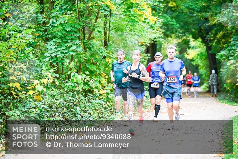 12.10.2025 - Bramfelder Halbmarathon 2025 Dr. Thomas Lammeyer http://msf.ph/oto/9340688 12.10.2025 09:48:57 Laufen 2545, 2803 meine-sportfotos.de
