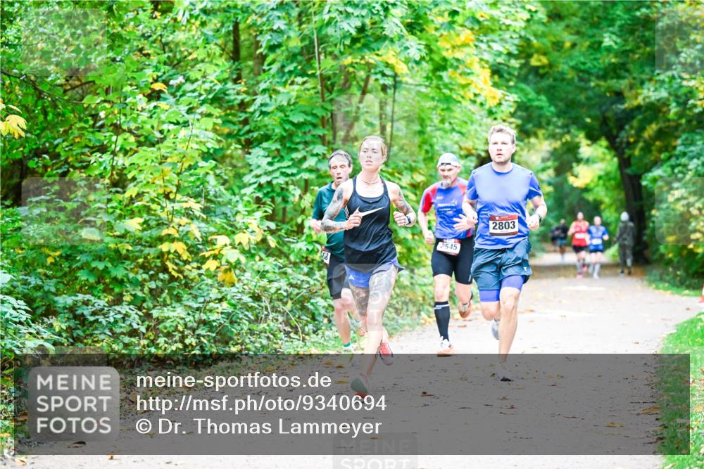 12.10.2025 - Bramfelder Halbmarathon 2025 Dr. Thomas Lammeyer http://msf.ph/oto/9340694 12.10.2025 09:48:58 Laufen 2545, 2803 meine-sportfotos.de