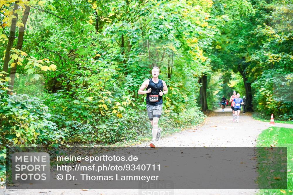 12.10.2025 - Bramfelder Halbmarathon 2025 Dr. Thomas Lammeyer http://msf.ph/oto/9340711 12.10.2025 09:49:02 Laufen 2448 meine-sportfotos.de