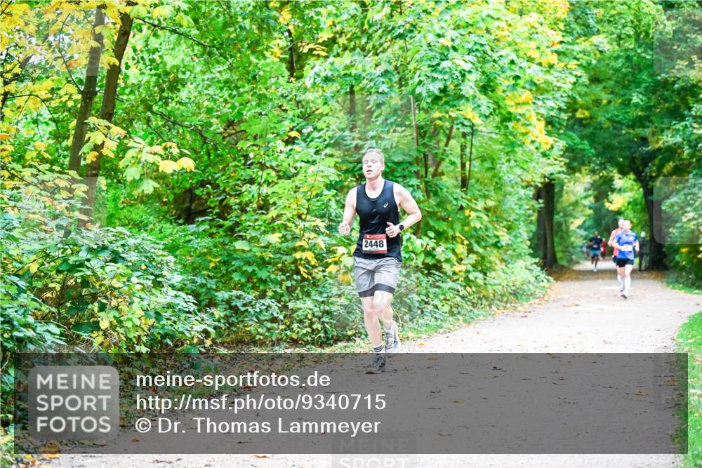 12.10.2025 - Bramfelder Halbmarathon 2025 Dr. Thomas Lammeyer http://msf.ph/oto/9340715 12.10.2025 09:49:03 Laufen 2448 meine-sportfotos.de