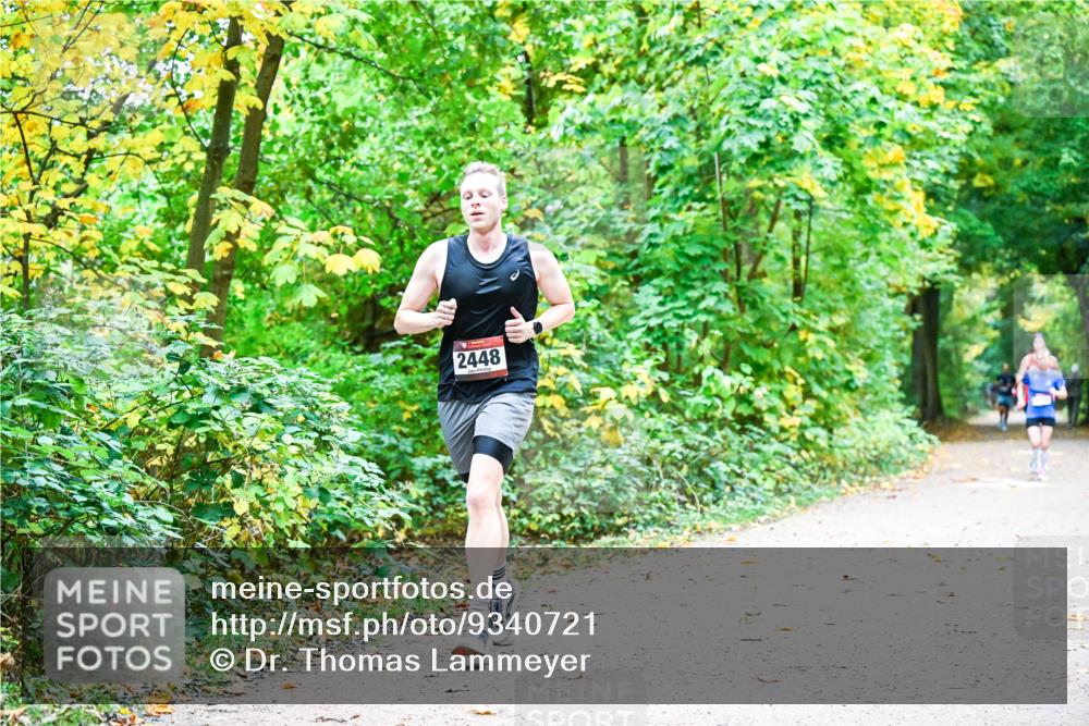 12.10.2025 - Bramfelder Halbmarathon 2025 Dr. Thomas Lammeyer http://msf.ph/oto/9340721 12.10.2025 09:49:04 Laufen 2448 meine-sportfotos.de