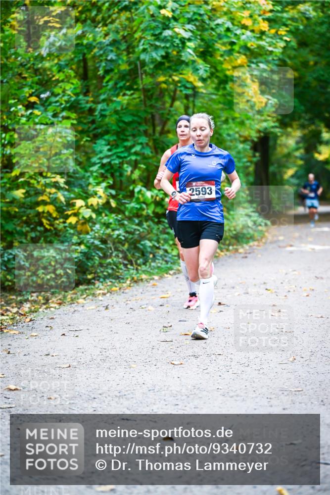 12.10.2025 - Bramfelder Halbmarathon 2025 Dr. Thomas Lammeyer http://msf.ph/oto/9340732 12.10.2025 09:49:08 Laufen 2593 meine-sportfotos.de