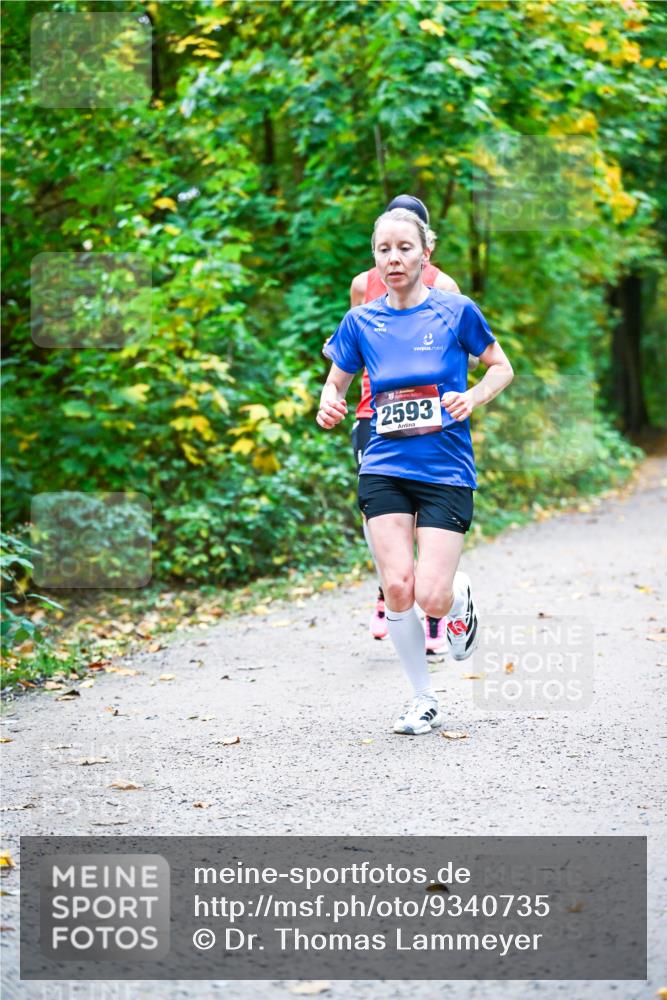 12.10.2025 - Bramfelder Halbmarathon 2025 Dr. Thomas Lammeyer http://msf.ph/oto/9340735 12.10.2025 09:49:08 Laufen 2593 meine-sportfotos.de