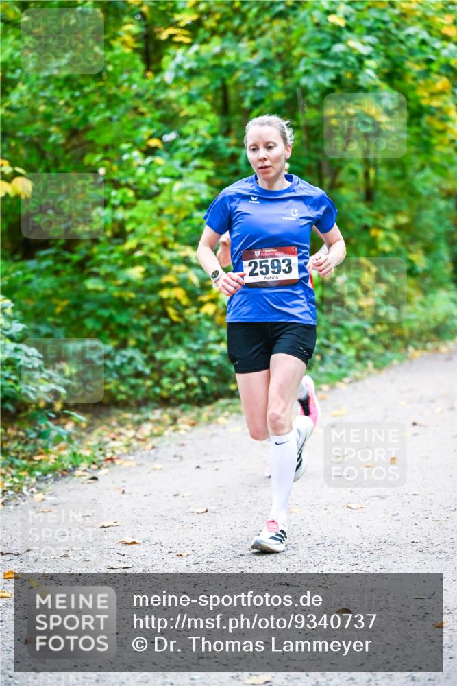 12.10.2025 - Bramfelder Halbmarathon 2025 Dr. Thomas Lammeyer http://msf.ph/oto/9340737 12.10.2025 09:49:09 Laufen 2593 meine-sportfotos.de