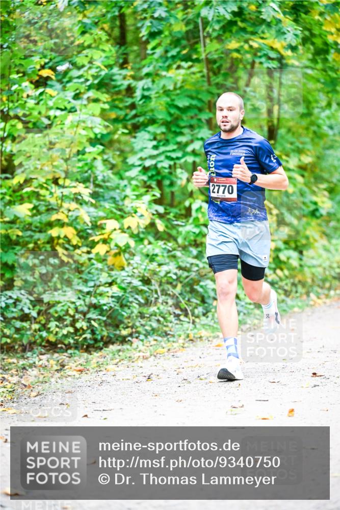 12.10.2025 - Bramfelder Halbmarathon 2025 Dr. Thomas Lammeyer http://msf.ph/oto/9340750 12.10.2025 09:49:16 Laufen 21, 09, 2025, 2770 meine-sportfotos.de