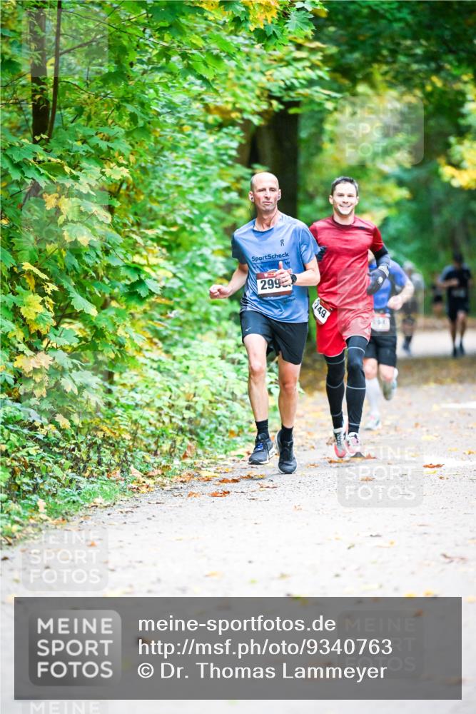 12.10.2025 - Bramfelder Halbmarathon 2025 Dr. Thomas Lammeyer http://msf.ph/oto/9340763 12.10.2025 09:49:25 Laufen 299, 49 meine-sportfotos.de