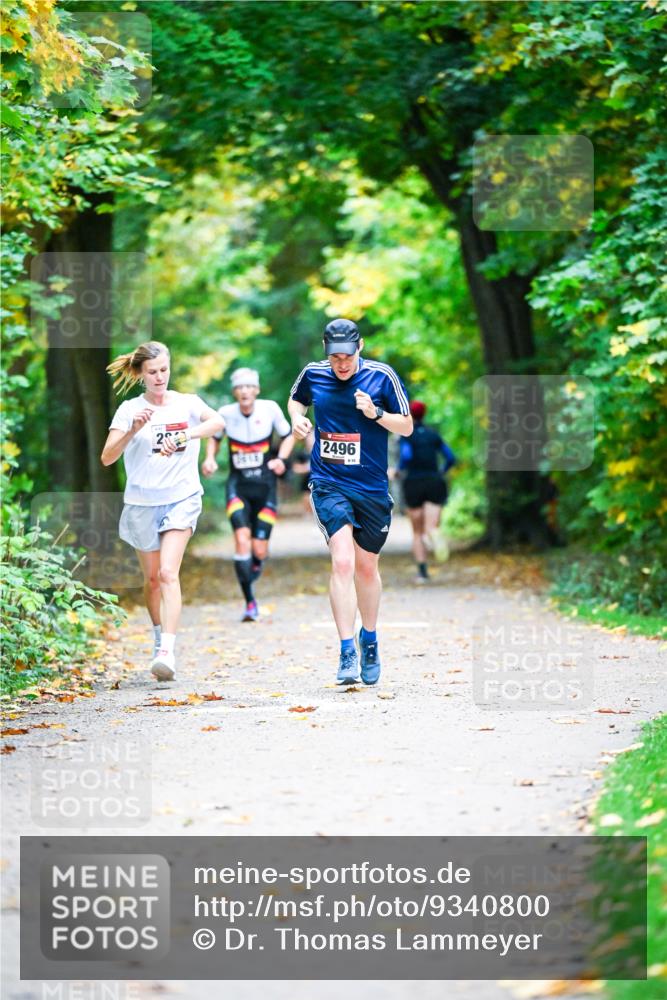 12.10.2025 - Bramfelder Halbmarathon 2025 Dr. Thomas Lammeyer http://msf.ph/oto/9340800 12.10.2025 09:49:35 Laufen 2496 meine-sportfotos.de