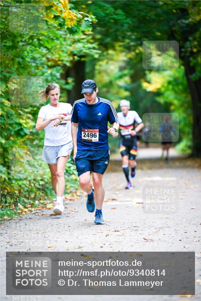12.10.2025 - Bramfelder Halbmarathon 2025 Dr. Thomas Lammeyer http://msf.ph/oto/9340814 12.10.2025 09:49:37 Laufen 2496, 55 meine-sportfotos.de