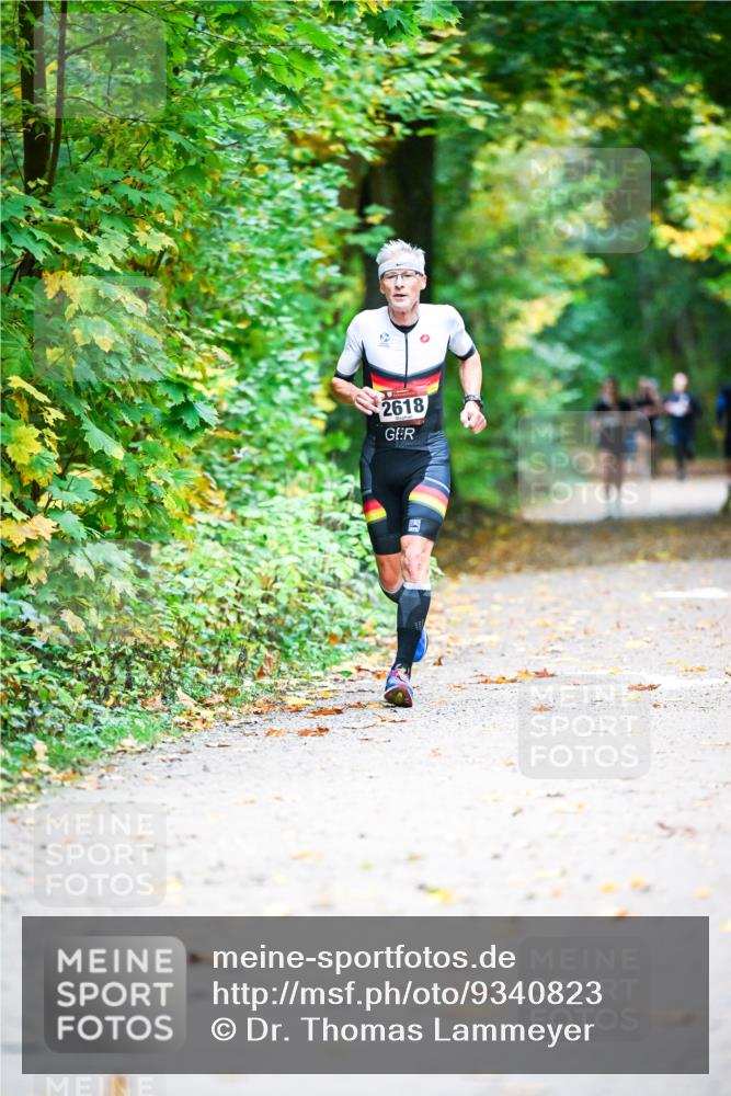 12.10.2025 - Bramfelder Halbmarathon 2025 Dr. Thomas Lammeyer http://msf.ph/oto/9340823 12.10.2025 09:49:39 Laufen 2618 meine-sportfotos.de