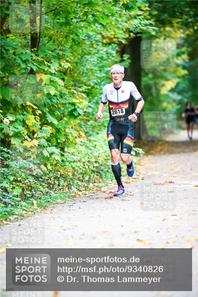 12.10.2025 - Bramfelder Halbmarathon 2025 Dr. Thomas Lammeyer http://msf.ph/oto/9340826 12.10.2025 09:49:39 Laufen 2618 meine-sportfotos.de