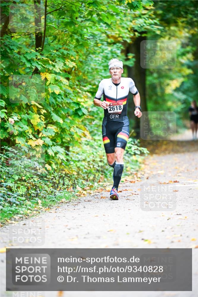 12.10.2025 - Bramfelder Halbmarathon 2025 Dr. Thomas Lammeyer http://msf.ph/oto/9340828 12.10.2025 09:49:40 Laufen 2618 meine-sportfotos.de