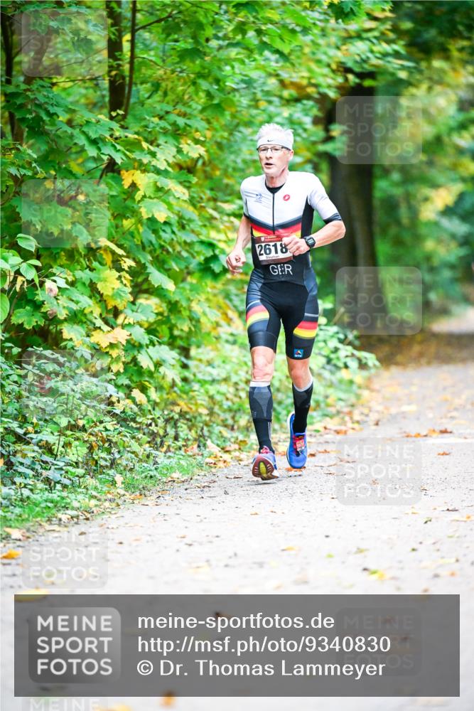 12.10.2025 - Bramfelder Halbmarathon 2025 Dr. Thomas Lammeyer http://msf.ph/oto/9340830 12.10.2025 09:49:40 Laufen 2618 meine-sportfotos.de