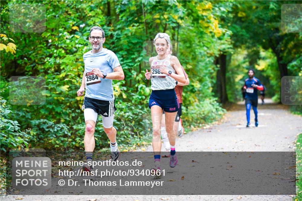 12.10.2025 - Bramfelder Halbmarathon 2025 Dr. Thomas Lammeyer http://msf.ph/oto/9340961 12.10.2025 09:50:12 Laufen 2984, 298 meine-sportfotos.de