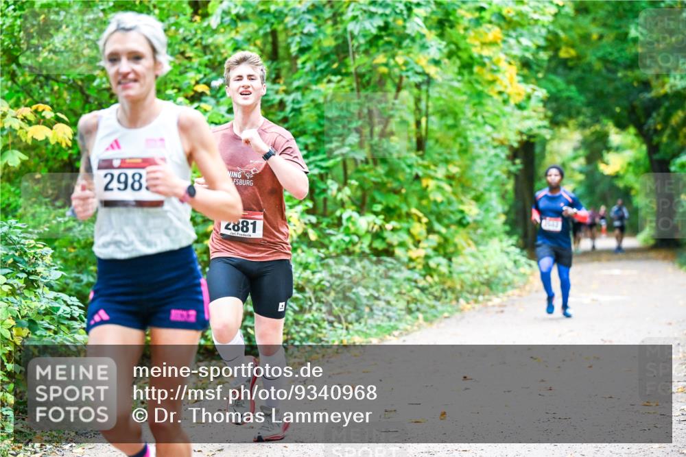 12.10.2025 - Bramfelder Halbmarathon 2025 Dr. Thomas Lammeyer http://msf.ph/oto/9340968 12.10.2025 09:50:13 Laufen 298, 2881 meine-sportfotos.de