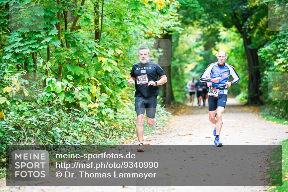 12.10.2025 - Bramfelder Halbmarathon 2025 Dr. Thomas Lammeyer http://msf.ph/oto/9340990 12.10.2025 09:50:23 Laufen 2432, 2672 meine-sportfotos.de