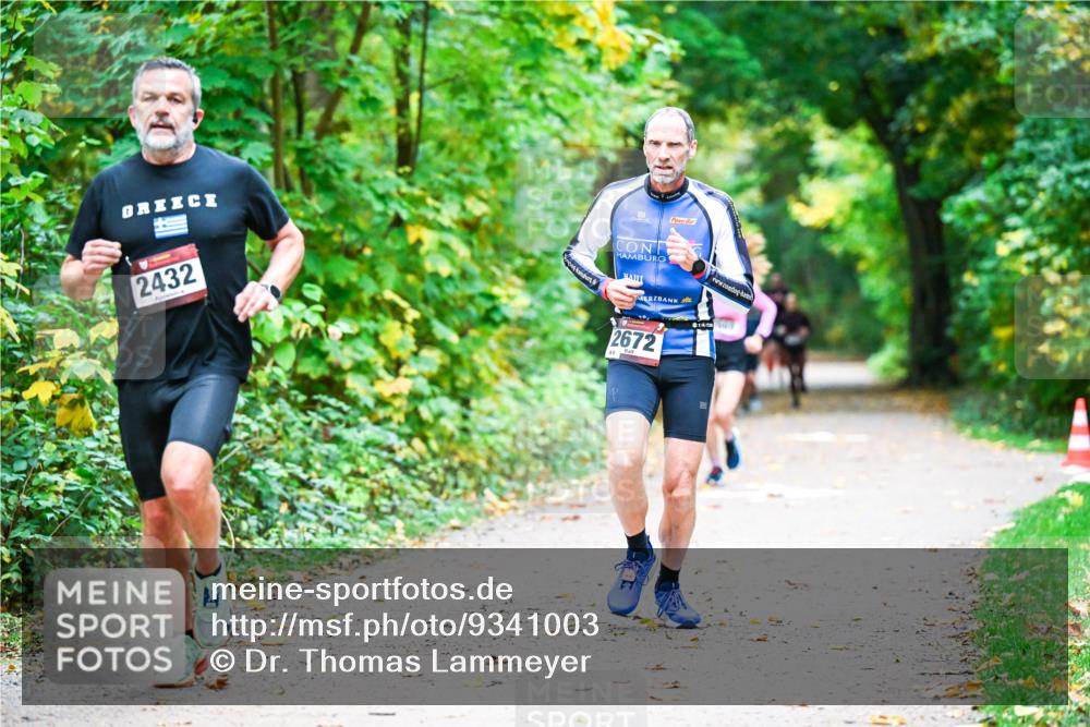 12.10.2025 - Bramfelder Halbmarathon 2025 Dr. Thomas Lammeyer http://msf.ph/oto/9341003 12.10.2025 09:50:25 Laufen 2432, 2672, 1 meine-sportfotos.de
