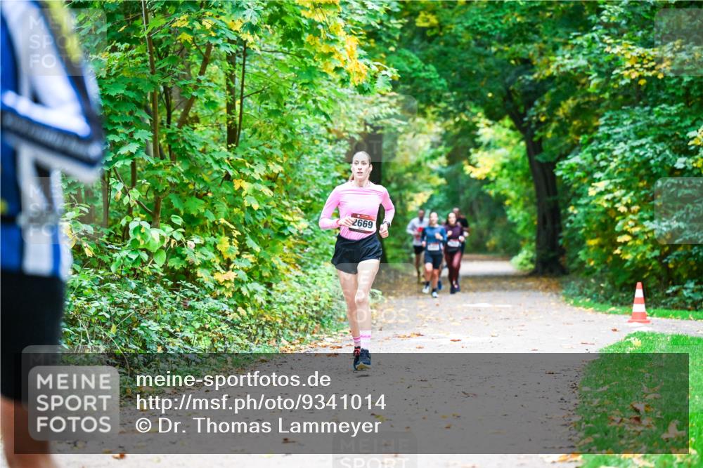 12.10.2025 - Bramfelder Halbmarathon 2025 Dr. Thomas Lammeyer http://msf.ph/oto/9341014 12.10.2025 09:50:28 Laufen 2669 meine-sportfotos.de