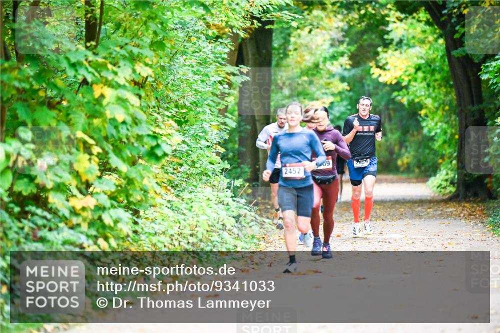 12.10.2025 - Bramfelder Halbmarathon 2025 Dr. Thomas Lammeyer http://msf.ph/oto/9341033 12.10.2025 09:50:32 Laufen 2452, 09, 2659 meine-sportfotos.de
