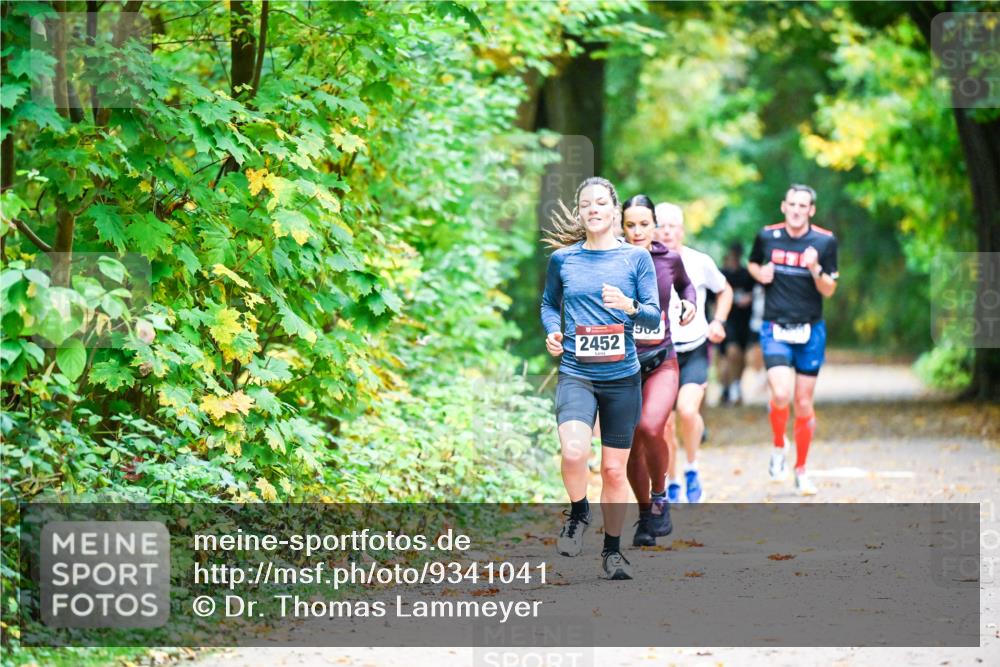12.10.2025 - Bramfelder Halbmarathon 2025 Dr. Thomas Lammeyer http://msf.ph/oto/9341041 12.10.2025 09:50:33 Laufen 2452, 905 meine-sportfotos.de
