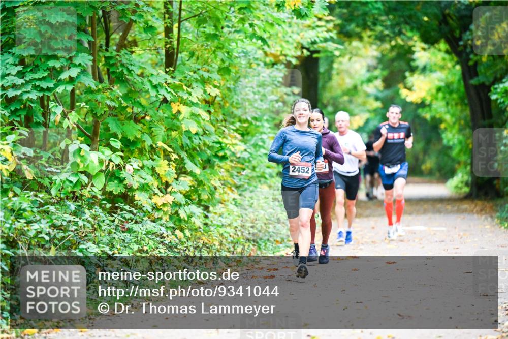 12.10.2025 - Bramfelder Halbmarathon 2025 Dr. Thomas Lammeyer http://msf.ph/oto/9341044 12.10.2025 09:50:34 Laufen 2452 meine-sportfotos.de