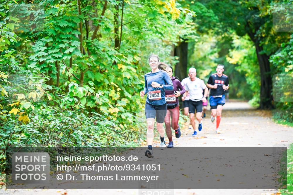 12.10.2025 - Bramfelder Halbmarathon 2025 Dr. Thomas Lammeyer http://msf.ph/oto/9341051 12.10.2025 09:50:35 Laufen 2452, 2909 meine-sportfotos.de