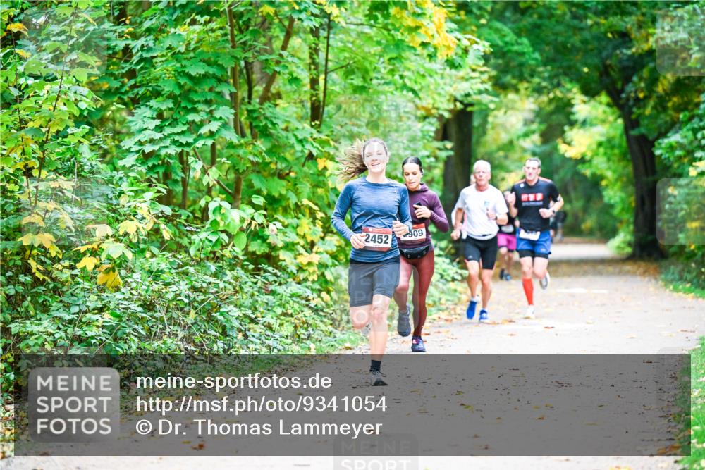 12.10.2025 - Bramfelder Halbmarathon 2025 Dr. Thomas Lammeyer http://msf.ph/oto/9341054 12.10.2025 09:50:35 Laufen 606, 2452 meine-sportfotos.de